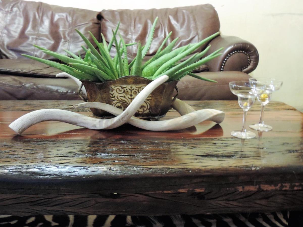 Teri-Lemveli Lodge Beaufort West Bagian luar foto