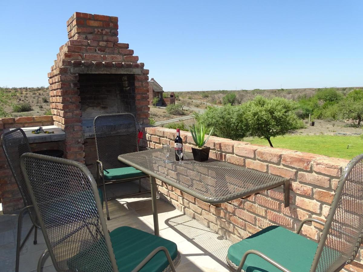 Teri-Lemveli Lodge Beaufort West Bagian luar foto