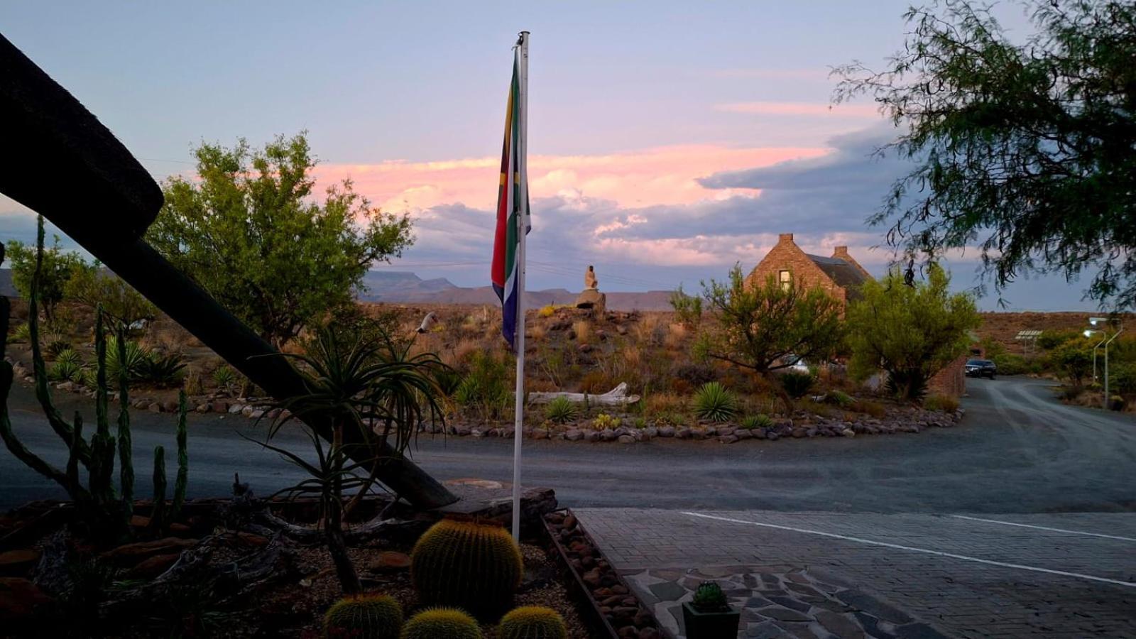 Teri-Lemveli Lodge Beaufort West Bagian luar foto