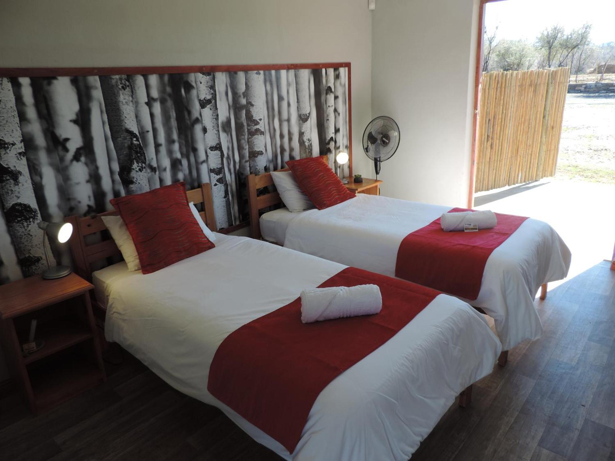 Teri-Lemveli Lodge Beaufort West Bagian luar foto